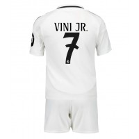 Camisa de time de futebol Real Madrid Vinicius Junior #7 Replicas 1º Equipamento Infantil 2024-25 Manga Curta (+ Calças curtas)